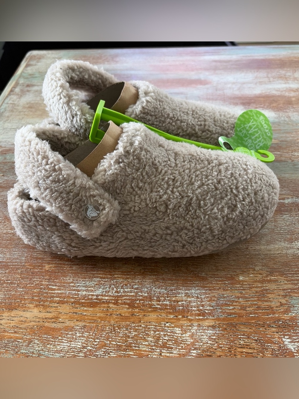 NEW Crocs Classic Cozzzy Slippers Big kids Size 5 / Women’s 7 Color Mushroom NWT